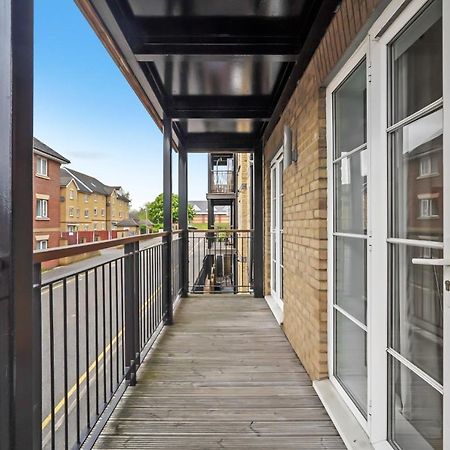 Luxnightzz - Two Bed - Close To North Station And Hospital 콜체스터 외부 사진