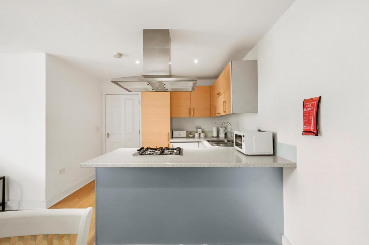 Luxnightzz - Two Bed - Close To North Station And Hospital 콜체스터 외부 사진