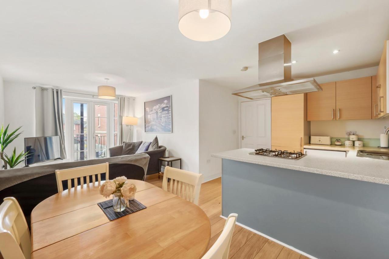 Luxnightzz - Two Bed - Close To North Station And Hospital 콜체스터 외부 사진