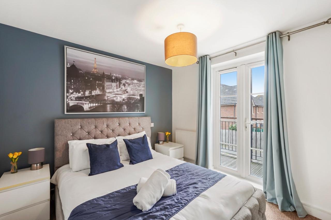 Luxnightzz - Two Bed - Close To North Station And Hospital 콜체스터 외부 사진